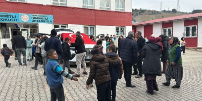 Adana'da Yerli Malı Haftası'nda çocukların Togg heyecanı