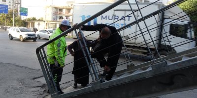 Trafik cezasından kurtulmak için "platinim var" savunması