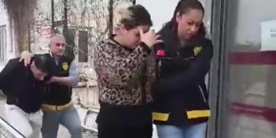 Yaşlı kadını "kimliğin FETÖ'nün eline geçti" bahanesiyle 700 bin TL dolandırdılar