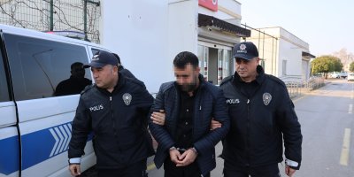 Cinsel istismar suçundan aranan hükümlü, Yüreğir polisinden kaçamadı