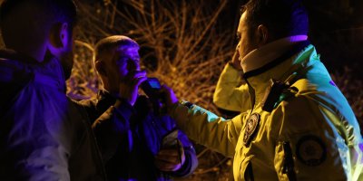 Polisten kaçan alkollü sürücü kaza yaptı, savunması "pes" dedirtti: "Bugün yılbaşı gecesi içerim"