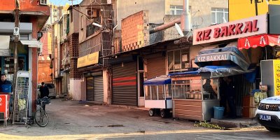 Adana'da sokak ortasında husumetli kavgası: 1 kişi hayatını kaybetti 1 kişi yaralı