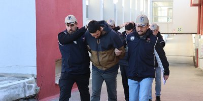 DEAŞ'a 5 milyon TL “yardım” parası toplayan 2 şüpheli yakalandı