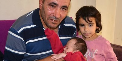 Bebeğine Ferdi Tayfur ismini verdi