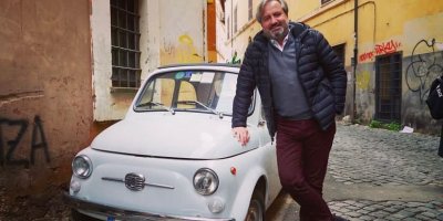 Yaşar Kemal ve dostları