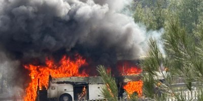 Yolcu otobüsü alev alev yandı