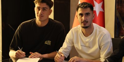 Adanaspor'dan 4 yeni transferi için toplu imza töreni