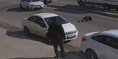 Kırmızı ışıkta geçen otomobil motosiklete çarptı: 1 yaralı