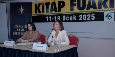 Fulya Nacar Kitap Fuarında imza dağıtıp söyleşi yaptı
