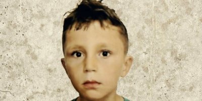 11 yaşındaki çocuğun asansör ile duvar arasında sıkışarak ölmesiyle ilgili davaya başlandı