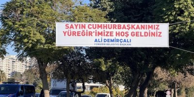 Ali Demirçalı afişi astı, tartışma yeniden alevlendi!