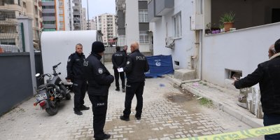 Cam silerken 13. kattan düşen kadın hayatını kaybetti