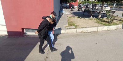 Ekmek arasında uyuşturucu yakalattı, “Ağrı kesici hap sanıyordum” dedi