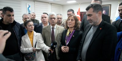 Oya Tekin, Akif Akay dönemine gönderme yaptı