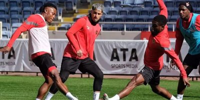 Süper Lig'in Çukurova takımları zor durumda!