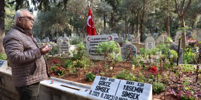 Depremde evlatlarını kaybeden Şimşek: "Ateşten bir gömlek her gün yanıyoruz"