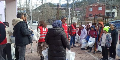 Depremzede öğrencilere kış desteği