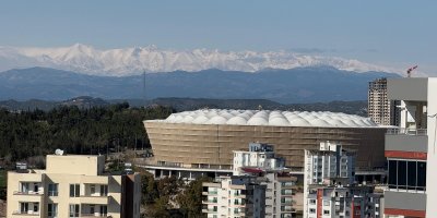 Torosların zirvesinden kartpostallık manzaralar