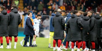 Adana Demirspor sahadan çekildi, spor yazarlarından ilk yorumlar