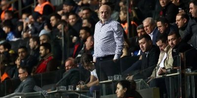 Galatasaray maçında takımını sahadan çeken Adana Demirspor Başkanı Murat Sancak, "Beni kimse satın alamaz. İnsan şerefi için yaşar, HTS kayıtlarına bakılsın.” dedi.