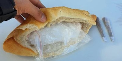 Gözaltındaki arkadaşına ekmek arası uyuşturucu götüren kişiye dava