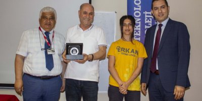 Öğrenciler sanayicilerden iş tecrübelerini öğreniyor