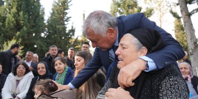 Samet Güdük katledilişinin yıldönümünde mezarı başında ve Büyükşehir Tiyatro Salonu’nda anıldı.