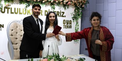 Adana'da nikah salonlarında 14 Şubat yoğunluğu
