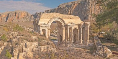 Çukurova’da saklı bir hazine: Anavarza Antik Kenti