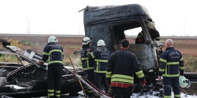 Devrilen tanker alevlere teslim oldu, sürücü son anda kurtarıldı