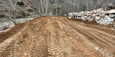 Kuzey Adana'da 4 mevsim turizm için yol çalışması başladı