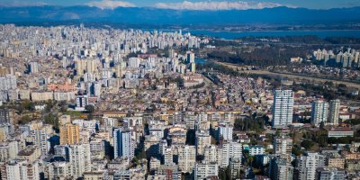 Toroslara yağan kar kartpostallık görüntüler oluşturdu