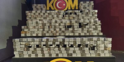 Adana’da kaçak bir ton tütün ve 3 milyon makaron ele geçirildi