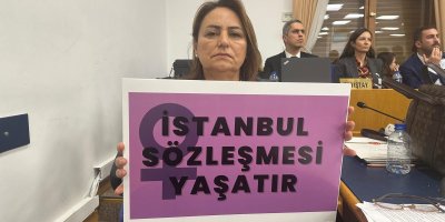 Müzeyyen Şevkin '' "Kadınlar üretim alanlarının dışına itilip eve hapsediliyor"