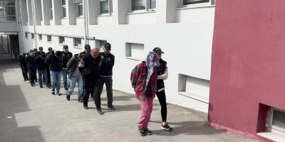 Adana’da 40 uyuşturucu satıcısı tutuklandı