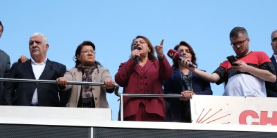 Müzeyyen Şevkin, Suriye sınır kapısından açıklama yaptı!