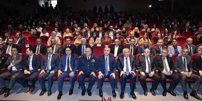 İstiklal Marşı'nın Kabulünün 104. Yıl Dönümü Adana'da Törenle Kutlandı