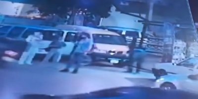 Genç kadının düşürdüğü bileziği alıp kayıplara karıştı