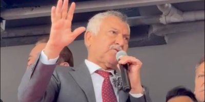 Zeydan Karalar CHP Adana İl Binası balkonunda açıkladı
