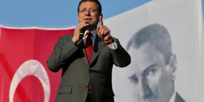 Ekrem İmamoğlu'ndan tutuklama kararı sonrası mesaj: Dimdik ayaktayım, asla eğilmeyeceğim