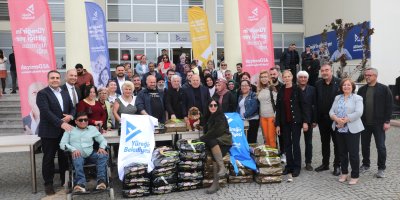 Yüreğir Belediyesi’nden Can Dostlara Mama Desteği