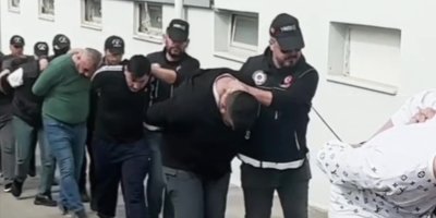 Adana'da otoparkta uyuşturucu operasyonu: 6 tutuklandı