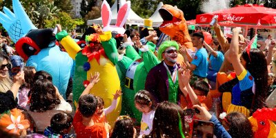 Adana'da karnaval coşkusu sürüyor