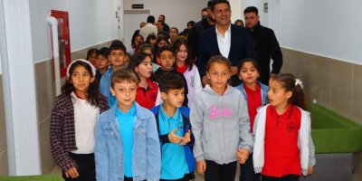 Öğrenciler meclis üyesi oldu, yüzme kursu ücretsiz oldu