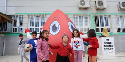 Öğrenciler büyüklere hem umut hem örnek oldu