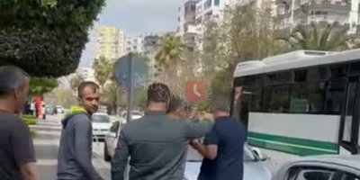 Cadde ortasında tehditler savuran şoföre ceza kesildi