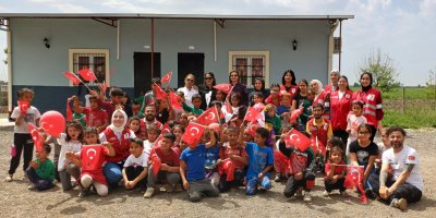 Köy okulunda 30 sene sonra 23 Nisan coşkusu