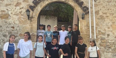 Kozanda çocuklar kent konseyi ile tarihi yerleri öğreniyor