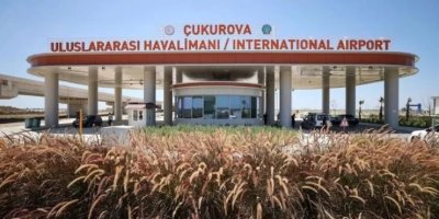 Çukurova Havalimanı'ndaki ulaşım ve otopark sorunu vatandaşların tepkisine neden oluyor