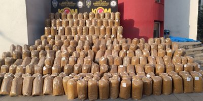 Adana'da 4 araçta 2 ton kaçak tütün ele geçirildi: 6 kişi tutuklandı